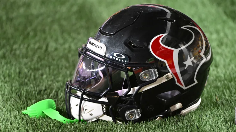 Texans shockingly release $27 million defender after 0-3 start